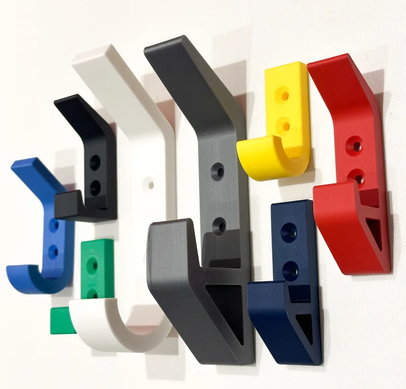 Piezas impresas en 3D con filamento PETG resistente y flexible